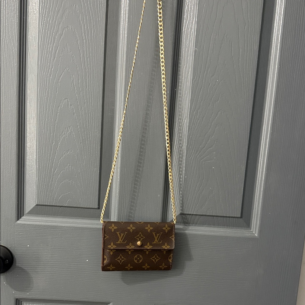 Louis Vuitton Monogram Porte Trésor Wallet - Picture 8 of 9